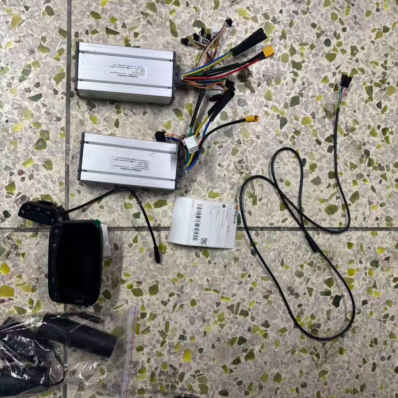 Juego de controlador LIVIAE 52 - 72V 45A Dual Controller reseña y precio